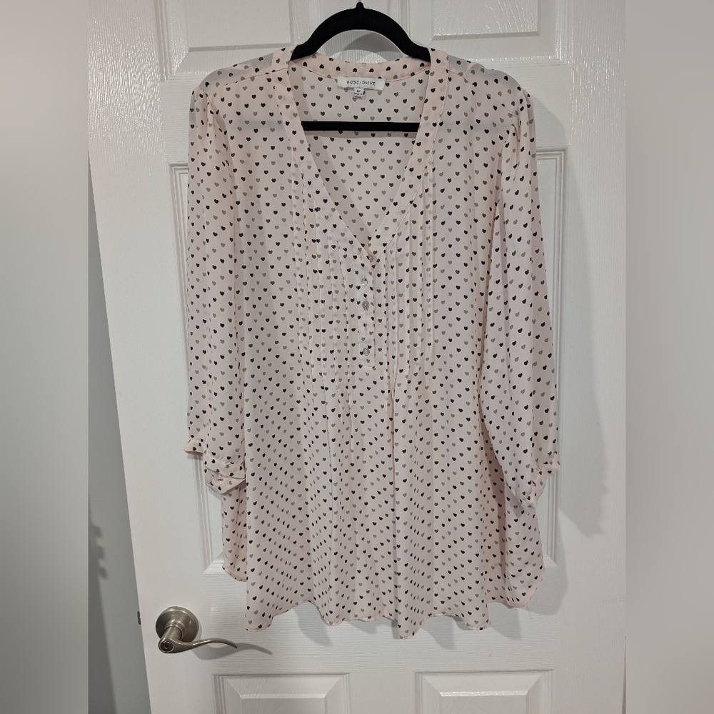Rose & Olive Light Pink with Black & Gray Heart Print V-Neck Blouse 2X